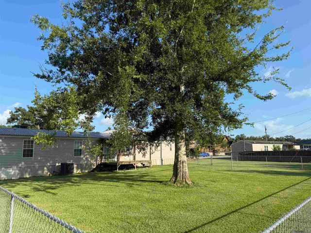 25880 Sawmill Rd, Plaquemine, LA 70764