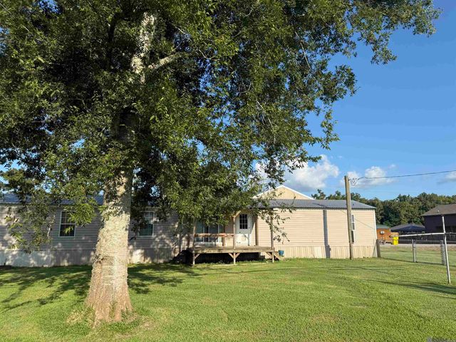 25880 Sawmill Rd, Plaquemine, LA 70764