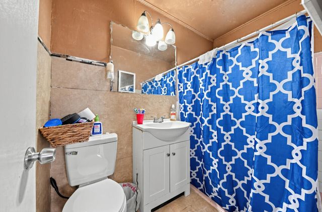 1209 W 26th Court, West Palm Beach, FL 33404