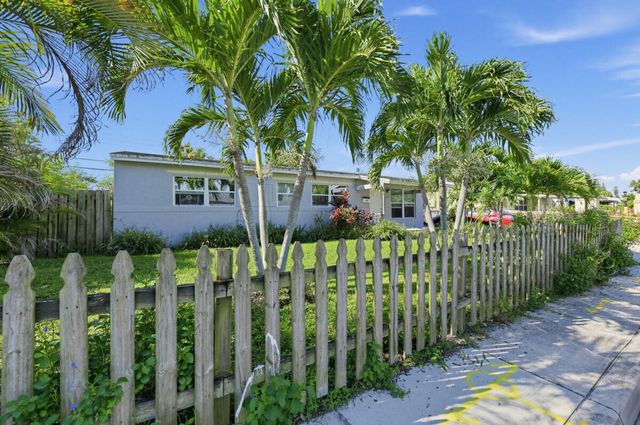 1209 W 26th Court, West Palm Beach, FL 33404