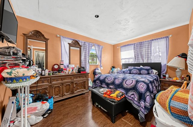 1209 W 26th Court, West Palm Beach, FL 33404