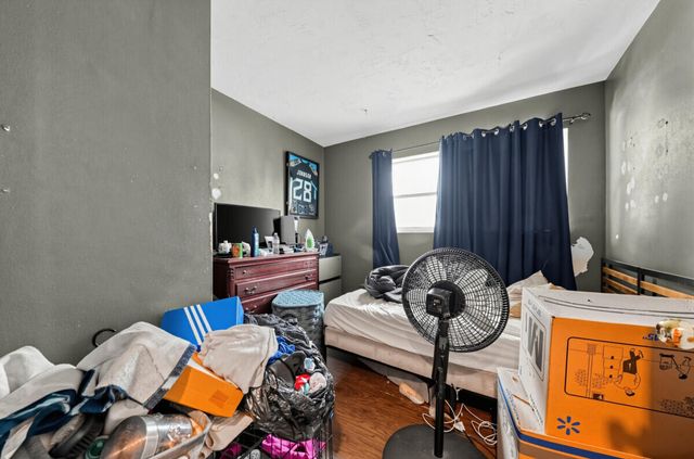 1209 W 26th Court, West Palm Beach, FL 33404