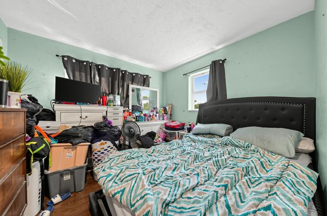1209 W 26th Court, West Palm Beach, FL 33404