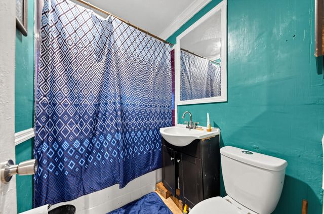 1209 W 26th Court, West Palm Beach, FL 33404