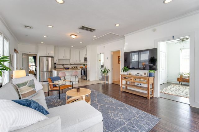 2116 Carter Street, Houston, TX 77008