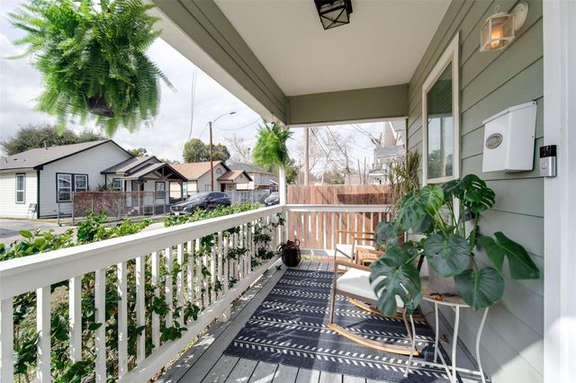 2116 Carter Street, Houston, TX 77008