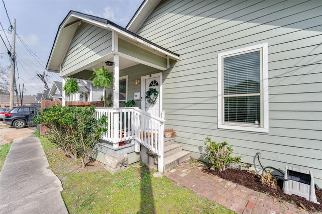 2116 Carter Street, Houston, TX 77008