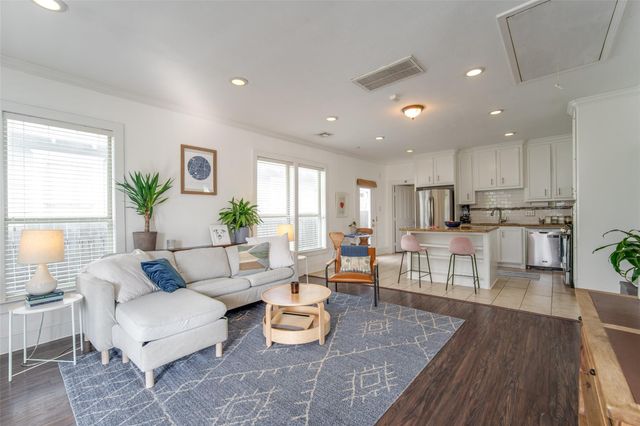 2116 Carter Street, Houston, TX 77008