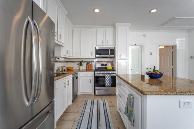 2116 Carter Street, Houston, TX 77008