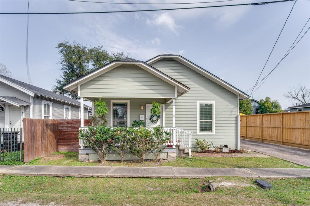 2116 Carter Street, Houston, TX 77008