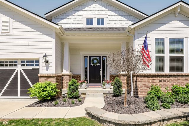 702 Whispering Oaks Drive, Carmel, IN 46032