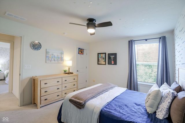 702 Whispering Oaks Drive, Carmel, IN 46032