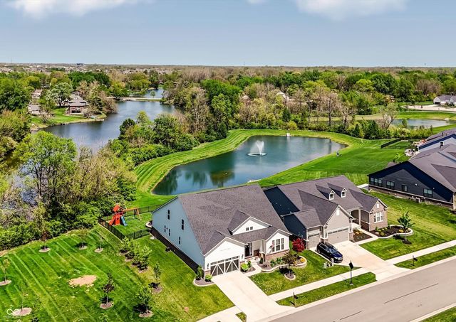 702 Whispering Oaks Drive, Carmel, IN 46032