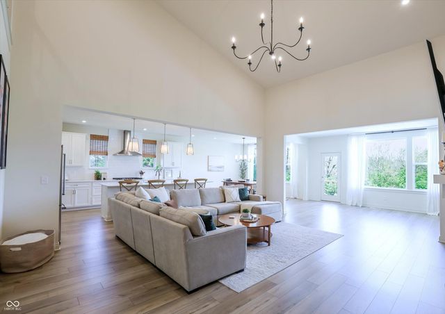 702 Whispering Oaks Drive, Carmel, IN 46032