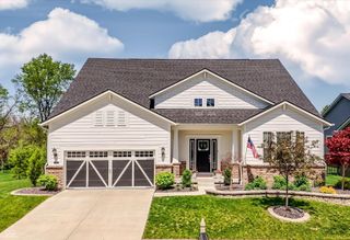 702 Whispering Oaks Drive, Carmel, IN 46032