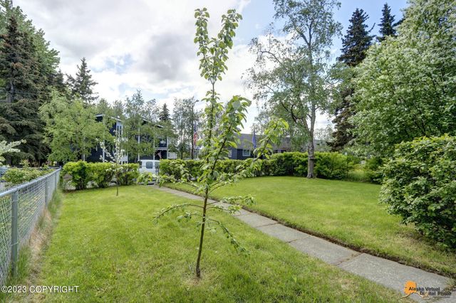 129 E 11th Avenue, Anchorage, AK 99501