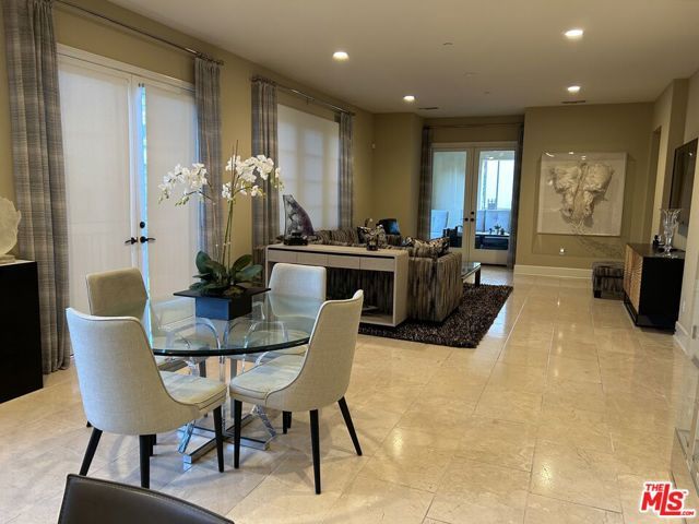 23500 Park Sorrento C33, Calabasas, CA 91302