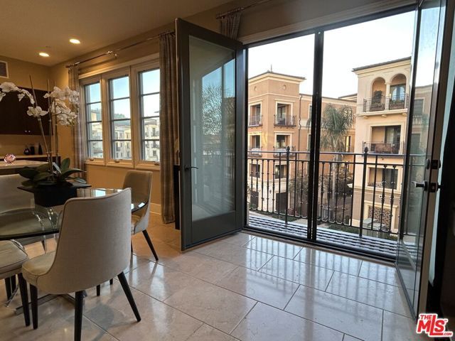 23500 Park Sorrento C33, Calabasas, CA 91302