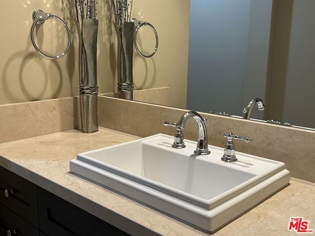 23500 Park Sorrento C33, Calabasas, CA 91302