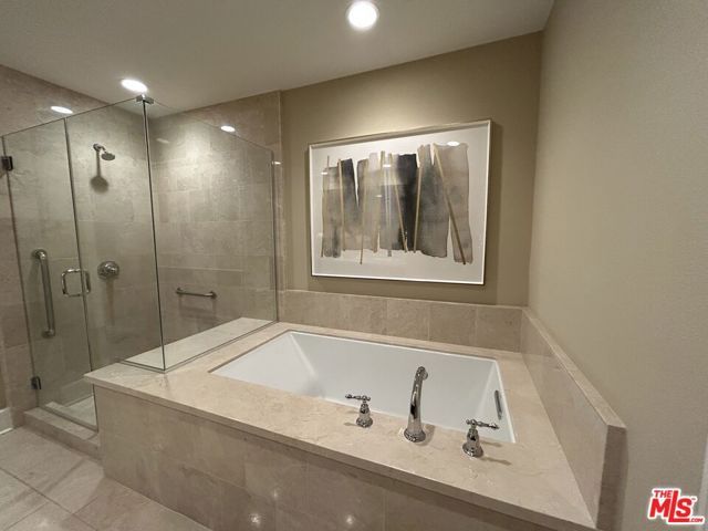 23500 Park Sorrento C33, Calabasas, CA 91302