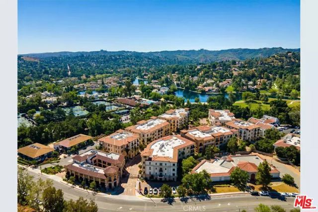 23500 Park Sorrento C33, Calabasas, CA 91302