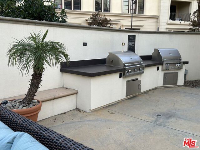 23500 Park Sorrento C33, Calabasas, CA 91302