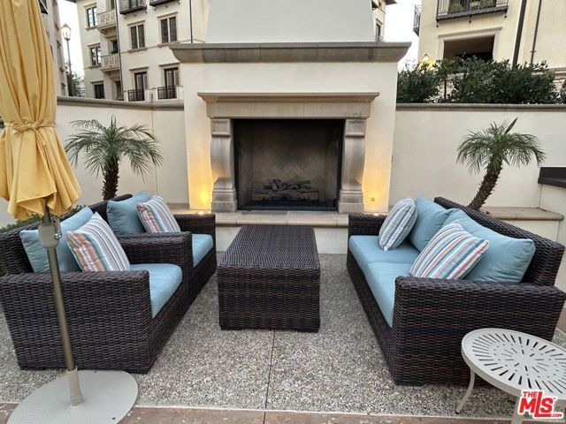 23500 Park Sorrento C33, Calabasas, CA 91302