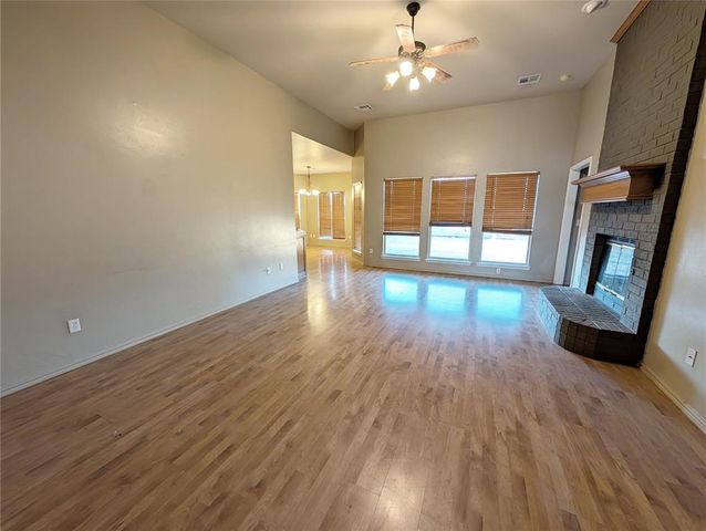 4801 Deer Ridge Boulevard, Yukon, OK 73099