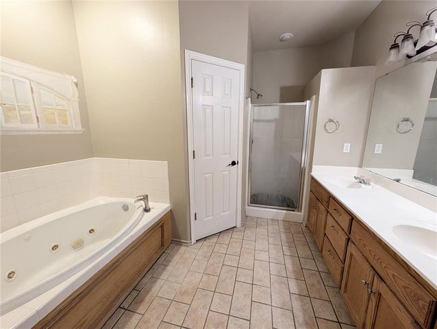 4801 Deer Ridge Boulevard, Yukon, OK 73099