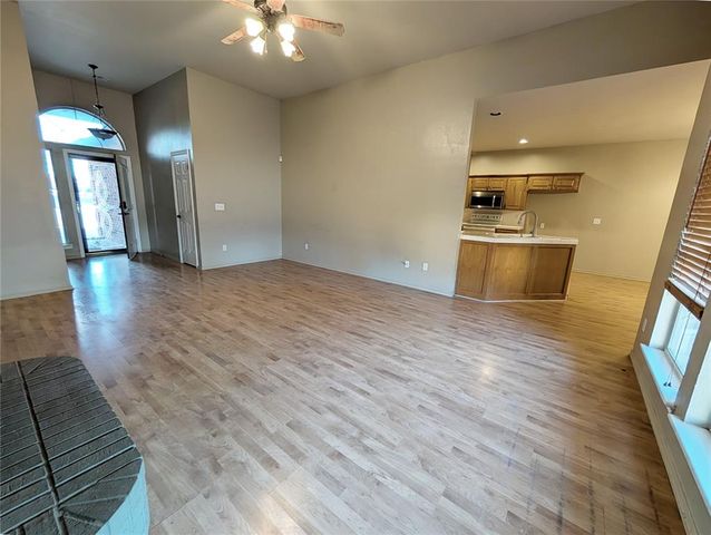 4801 Deer Ridge Boulevard, Yukon, OK 73099