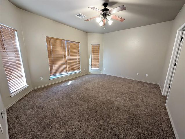 4801 Deer Ridge Boulevard, Yukon, OK 73099