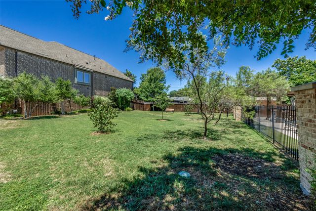 10565 Plumwood Parkway, Dallas, TX 75238