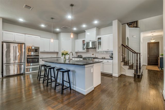 10565 Plumwood Parkway, Dallas, TX 75238