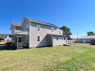 207 S Saint Clairsville Road SW, Port Washington, OH 43837