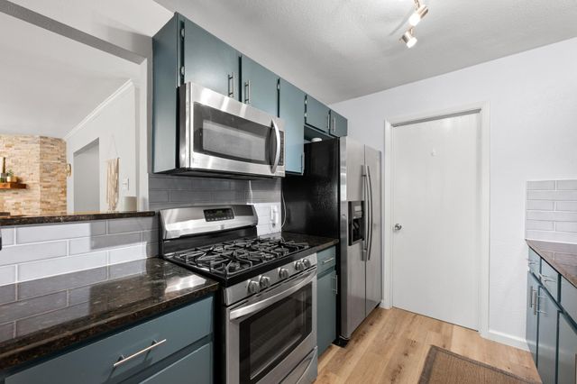 3913 Leafield DR, Austin, TX 78749