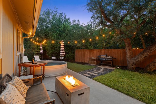 3913 Leafield DR, Austin, TX 78749