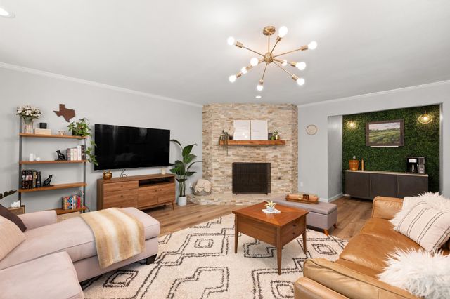 3913 Leafield DR, Austin, TX 78749