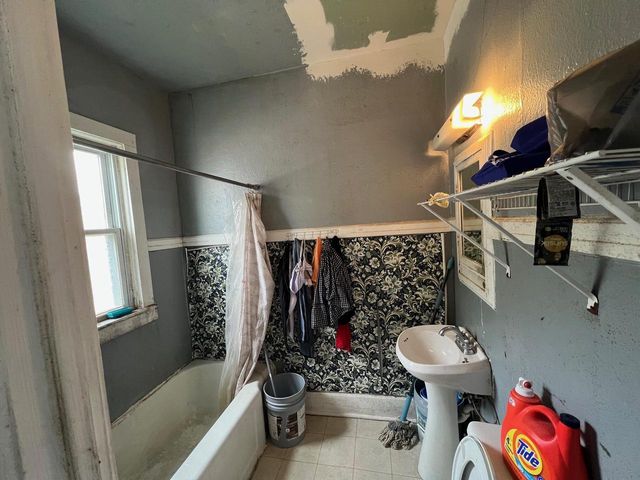 1114 S 11th STREET, Sheboygan, WI 53081