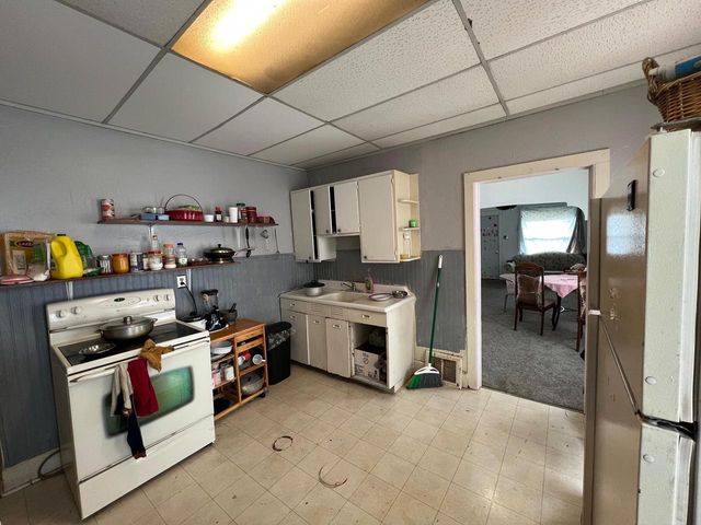 1114 S 11th STREET, Sheboygan, WI 53081