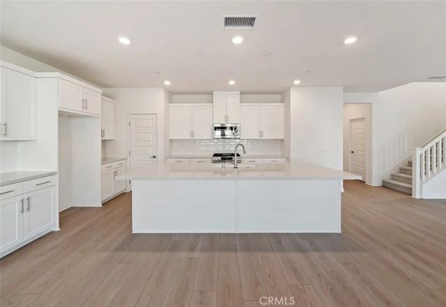 3813 Crossen Drive, Corona, CA 92883