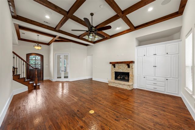 9515 Edith Lane, Dallas, TX 75220