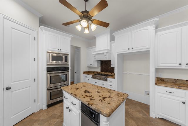 9515 Edith Lane, Dallas, TX 75220