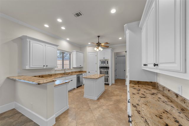 9515 Edith Lane, Dallas, TX 75220