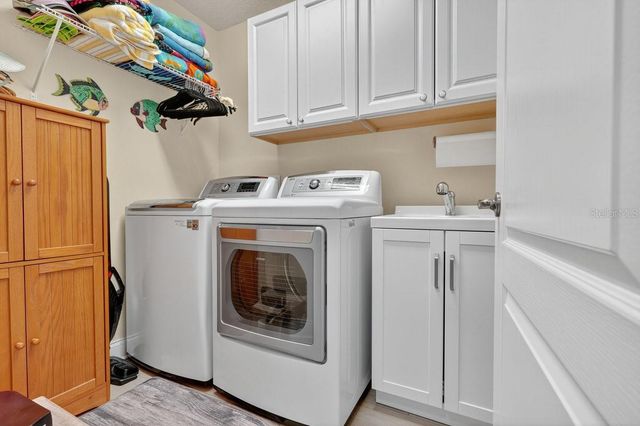 406 PHILLIPS CREEK LANE, New Smyrna Beach, FL 32168