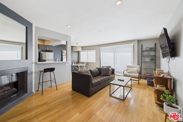 888 Hilgard Avenue 205A, Los Angeles, CA 90024