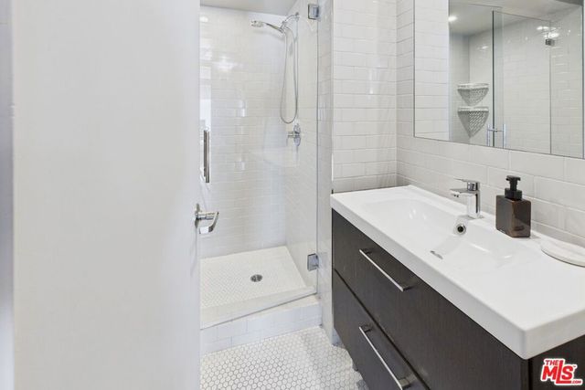 888 Hilgard Avenue 205A, Los Angeles, CA 90024