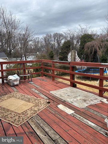 3845 PINEWOOD TER, Falls Church, VA 22041