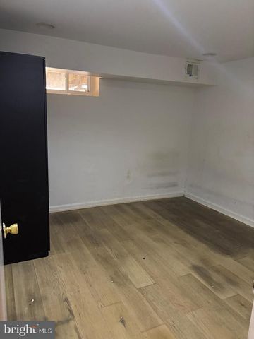 3845 PINEWOOD TER, Falls Church, VA 22041