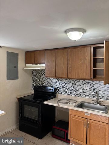 3845 PINEWOOD TER, Falls Church, VA 22041