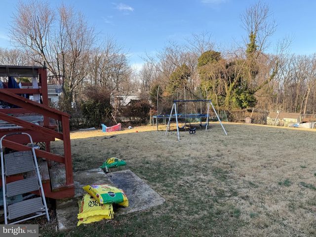 3845 PINEWOOD TER, Falls Church, VA 22041